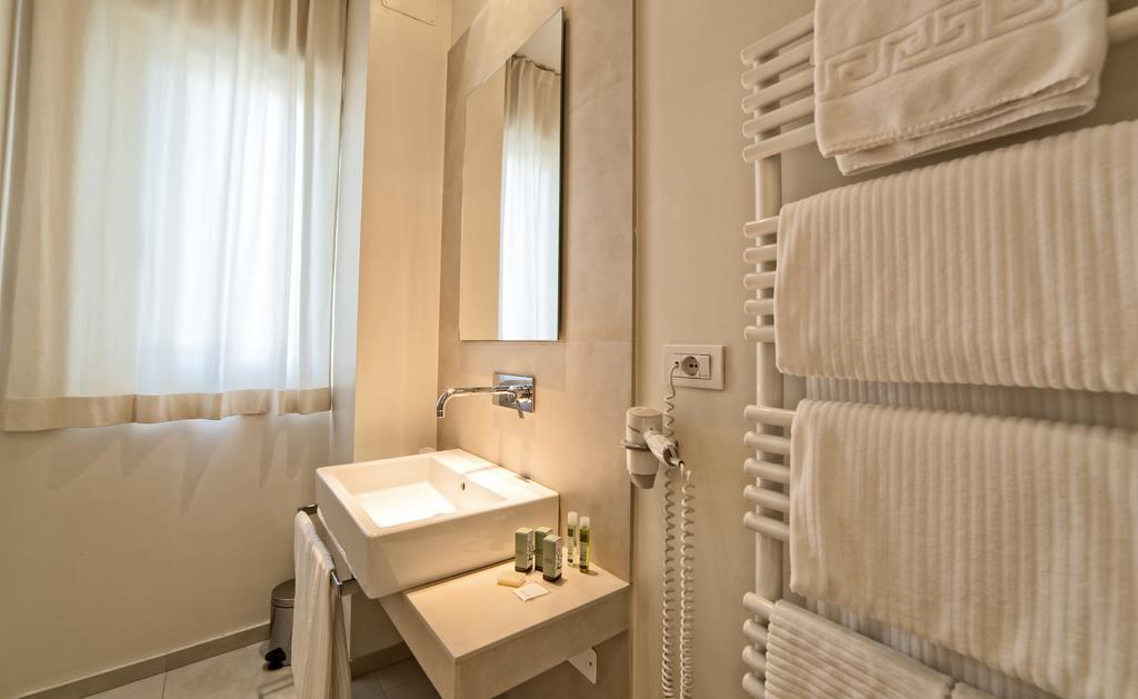 Hotel Country House La Radice チヴィタノーヴァ・マルケ 部屋 写真