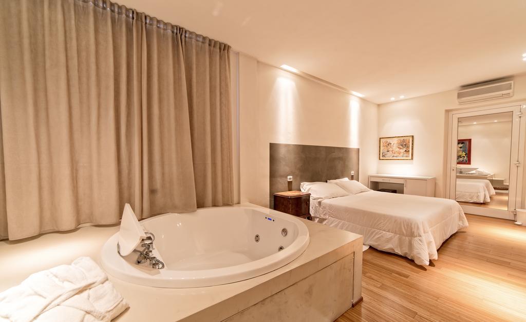Hotel Country House La Radice チヴィタノーヴァ・マルケ 部屋 写真